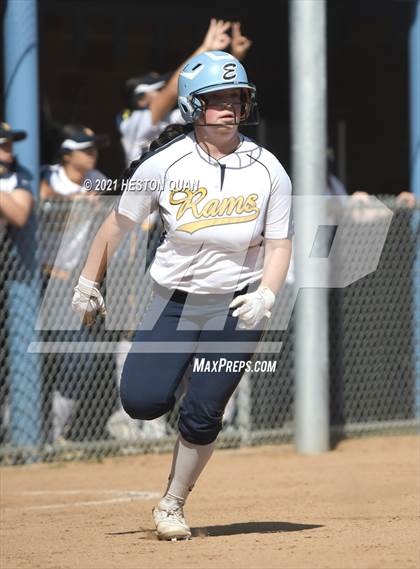 Thumbnail 3 in Canyon @ Millikan photogallery.