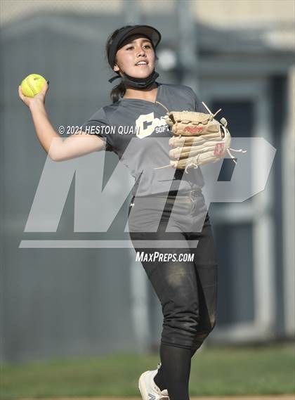 Thumbnail 2 in Canyon @ Millikan photogallery.