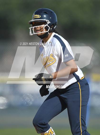 Thumbnail 3 in Canyon @ Millikan photogallery.