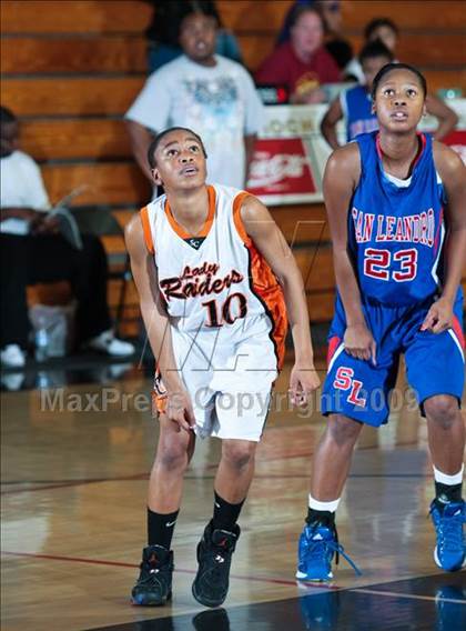 Thumbnail 2 in Silver Creek vs. San Leandro (West Coast Jamboree) photogallery.