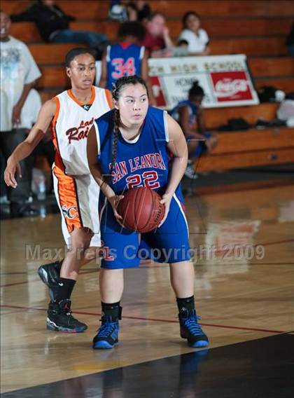 Thumbnail 1 in Silver Creek vs. San Leandro (West Coast Jamboree) photogallery.