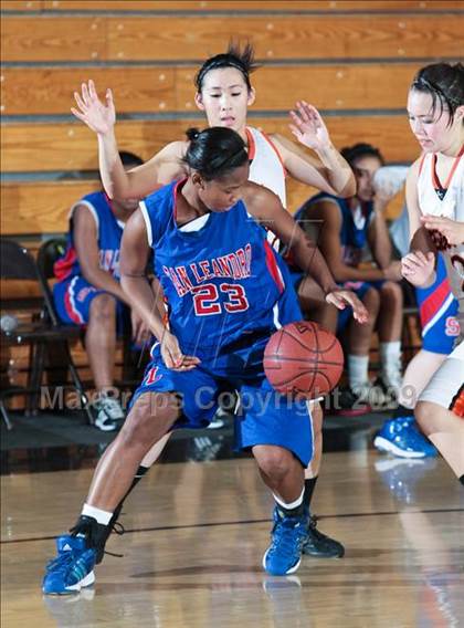 Thumbnail 1 in Silver Creek vs. San Leandro (West Coast Jamboree) photogallery.