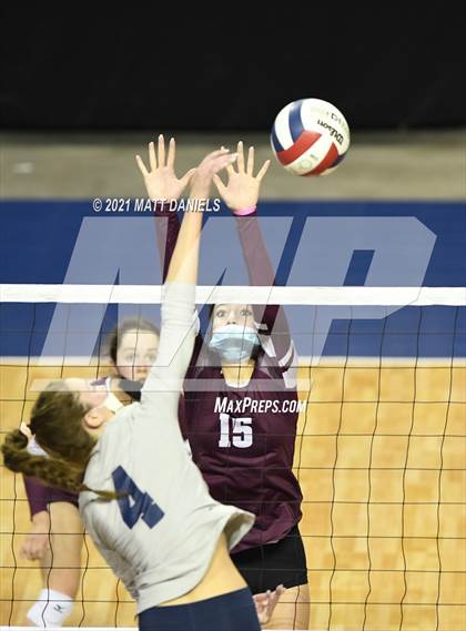 Thumbnail 3 in Cheyenne Mountain vs. Palmer Ridge (CHSAA 4A Semifinal) photogallery.