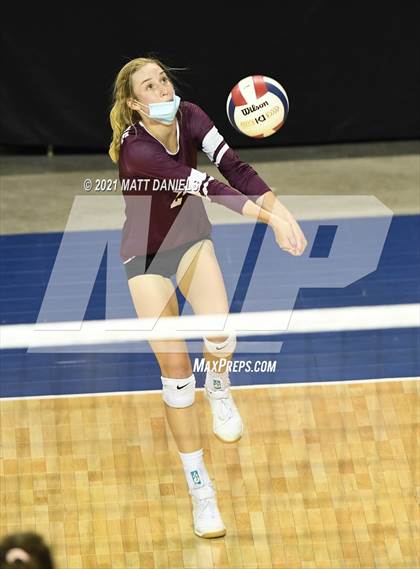 Thumbnail 2 in Cheyenne Mountain vs. Palmer Ridge (CHSAA 4A Semifinal) photogallery.