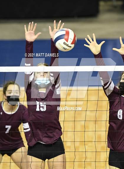 Thumbnail 3 in Cheyenne Mountain vs. Palmer Ridge (CHSAA 4A Semifinal) photogallery.