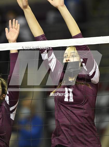 Thumbnail 1 in Cheyenne Mountain vs. Palmer Ridge (CHSAA 4A Semifinal) photogallery.