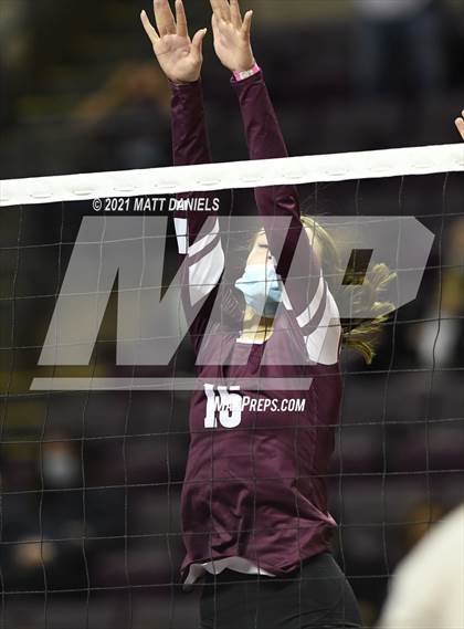 Thumbnail 2 in Cheyenne Mountain vs. Palmer Ridge (CHSAA 4A Semifinal) photogallery.