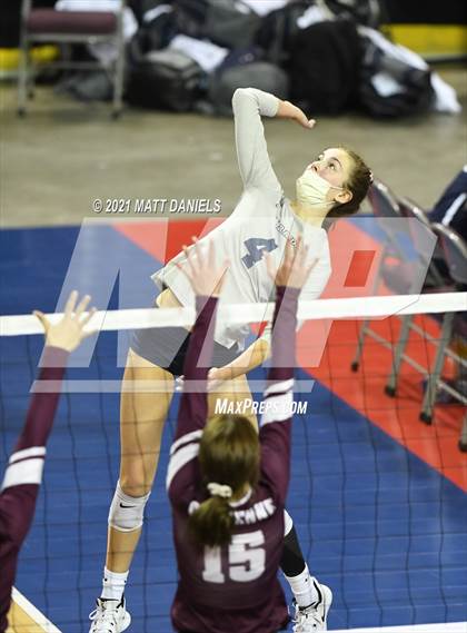 Thumbnail 2 in Cheyenne Mountain vs. Palmer Ridge (CHSAA 4A Semifinal) photogallery.