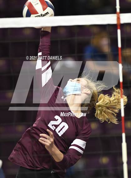 Thumbnail 3 in Cheyenne Mountain vs. Palmer Ridge (CHSAA 4A Semifinal) photogallery.