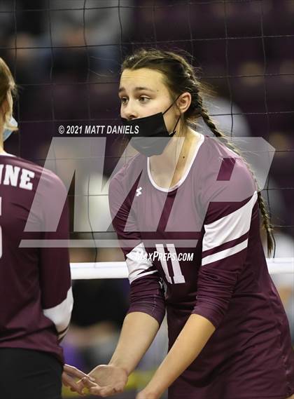 Thumbnail 2 in Cheyenne Mountain vs. Palmer Ridge (CHSAA 4A Semifinal) photogallery.