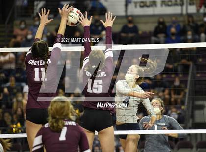 Thumbnail 2 in Cheyenne Mountain vs. Palmer Ridge (CHSAA 4A Semifinal) photogallery.