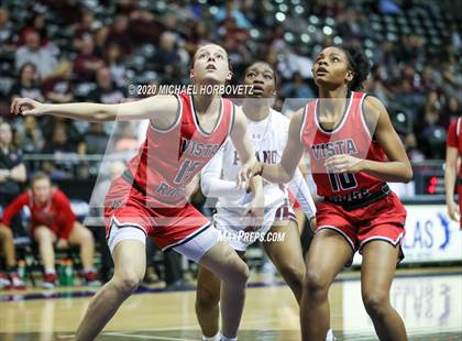Thumbnail 3 in Vista Ridge vs. Plano (UIL 6A Regional Semifinal Playoff) photogallery.