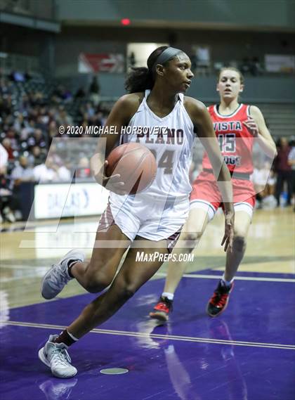 Thumbnail 3 in Vista Ridge vs. Plano (UIL 6A Regional Semifinal Playoff) photogallery.