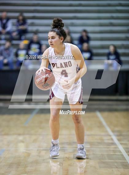Thumbnail 2 in Vista Ridge vs. Plano (UIL 6A Regional Semifinal Playoff) photogallery.