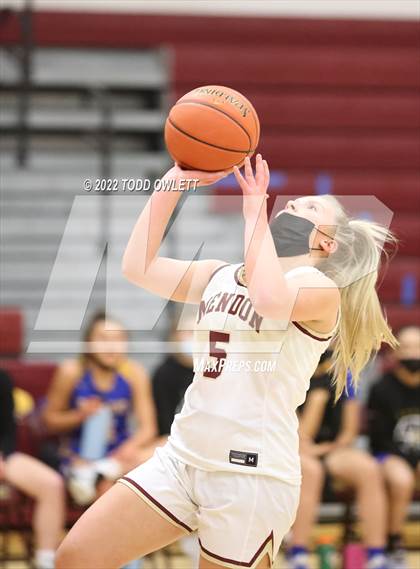 Thumbnail 1 in Irondequoit @ Mendon (Senior Night) photogallery.