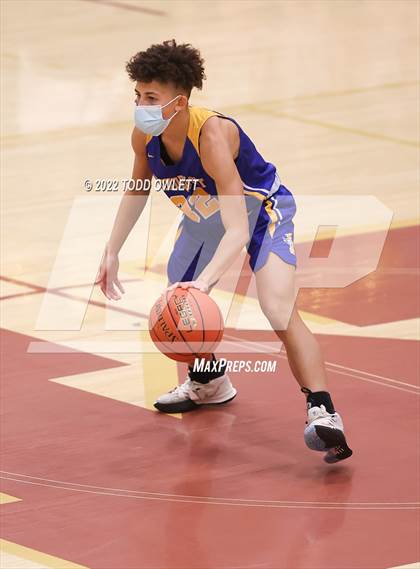 Thumbnail 1 in Irondequoit @ Mendon (Senior Night) photogallery.