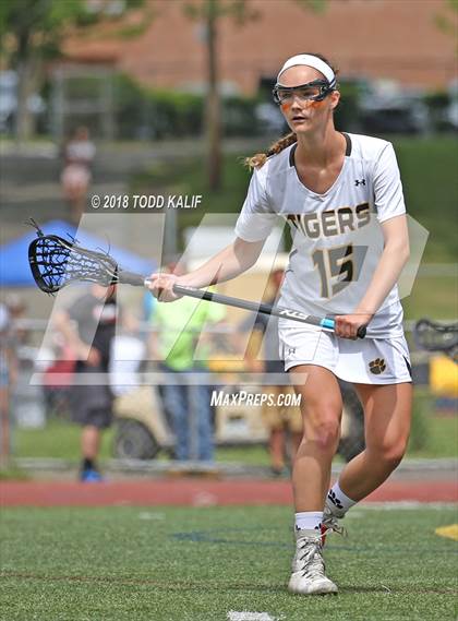 Thumbnail 2 in Branford vs. Hand (CIAC Class M final) photogallery.