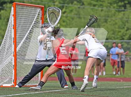 Thumbnail 3 in Branford vs. Hand (CIAC Class M final) photogallery.