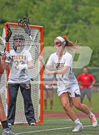 Thumbnail 1 in Branford vs. Hand (CIAC Class M final) photogallery.