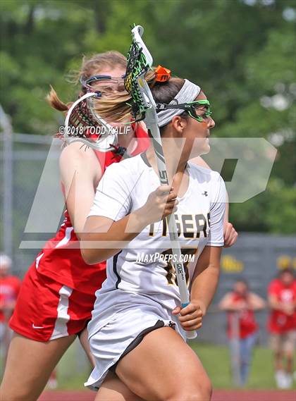 Thumbnail 3 in Branford vs. Hand (CIAC Class M final) photogallery.