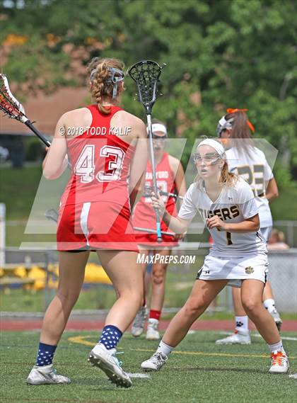Thumbnail 2 in Branford vs. Hand (CIAC Class M final) photogallery.