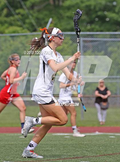 Thumbnail 3 in Branford vs. Hand (CIAC Class M final) photogallery.