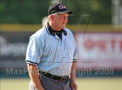 Thumbnail 1 in Cedar Park vs. Plano West (Texas 5A Regional Semifinal) photogallery.
