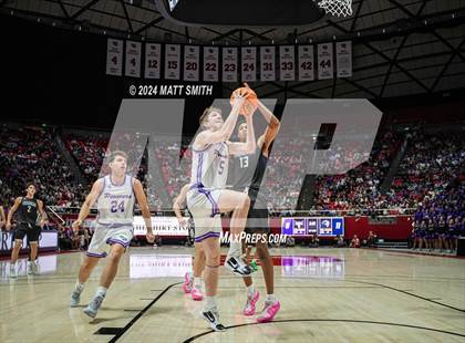 Thumbnail 3 in Corner Canyon vs. Lehi (UHSAA 6A Final) photogallery.