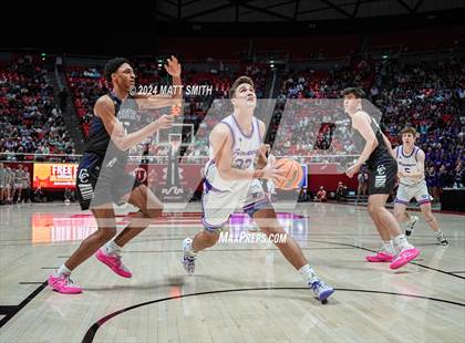 Thumbnail 1 in Corner Canyon vs. Lehi (UHSAA 6A Final) photogallery.