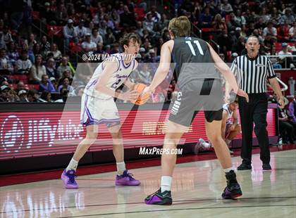 Thumbnail 2 in Corner Canyon vs. Lehi (UHSAA 6A Final) photogallery.