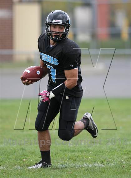 Thumbnail 3 in Stafford/East Windsor @ Sports & Medical Sciences Academy/University Science & Engineering photogallery.