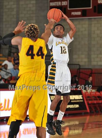 Thumbnail 2 in Fairfax vs. Eisenhower (Nike Extravaganza) photogallery.