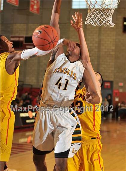 Thumbnail 3 in Fairfax vs. Eisenhower (Nike Extravaganza) photogallery.