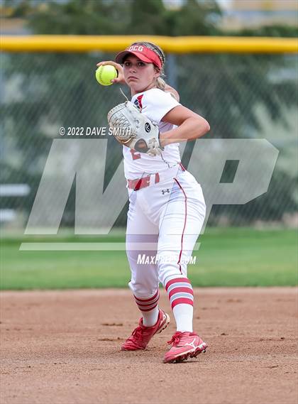 Thumbnail 1 in Iowa City vs Center Point-Urbana (Linn-Mar / Alburnett Tournament) photogallery.