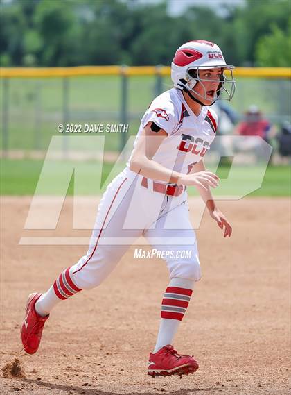 Thumbnail 1 in Iowa City vs Center Point-Urbana (Linn-Mar / Alburnett Tournament) photogallery.