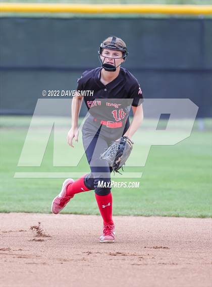Thumbnail 2 in Iowa City vs Center Point-Urbana (Linn-Mar / Alburnett Tournament) photogallery.