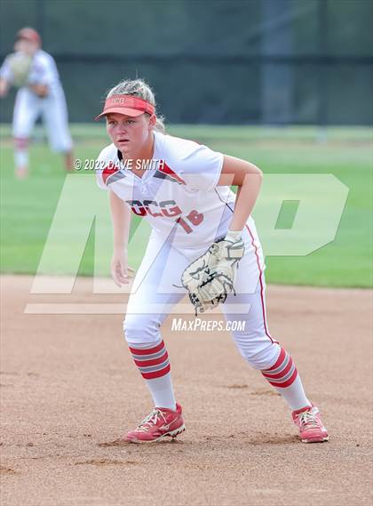 Thumbnail 1 in Iowa City vs Center Point-Urbana (Linn-Mar / Alburnett Tournament) photogallery.