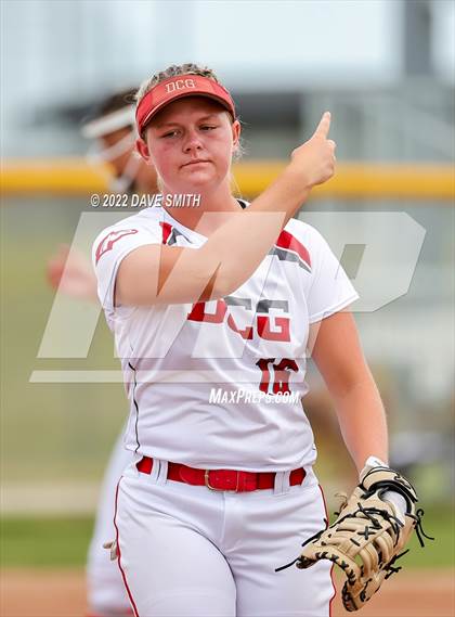 Thumbnail 2 in Iowa City vs Center Point-Urbana (Linn-Mar / Alburnett Tournament) photogallery.