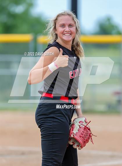 Thumbnail 2 in Iowa City vs Center Point-Urbana (Linn-Mar / Alburnett Tournament) photogallery.