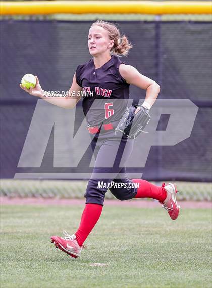 Thumbnail 3 in Iowa City vs Center Point-Urbana (Linn-Mar / Alburnett Tournament) photogallery.