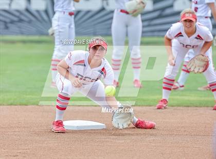 Thumbnail 2 in Iowa City vs Center Point-Urbana (Linn-Mar / Alburnett Tournament) photogallery.
