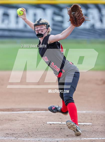 Thumbnail 3 in Iowa City vs Center Point-Urbana (Linn-Mar / Alburnett Tournament) photogallery.