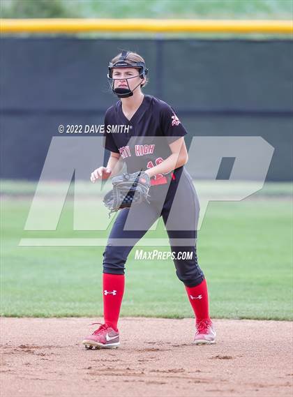 Thumbnail 1 in Iowa City vs Center Point-Urbana (Linn-Mar / Alburnett Tournament) photogallery.