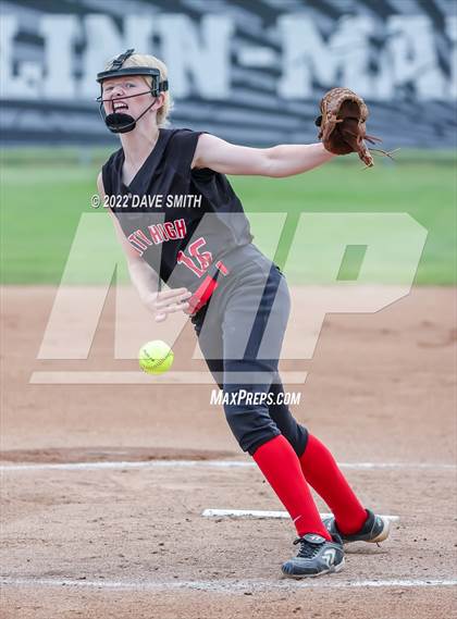 Thumbnail 3 in Iowa City vs Center Point-Urbana (Linn-Mar / Alburnett Tournament) photogallery.