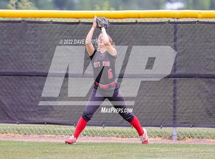 Thumbnail 1 in Iowa City vs Center Point-Urbana (Linn-Mar / Alburnett Tournament) photogallery.