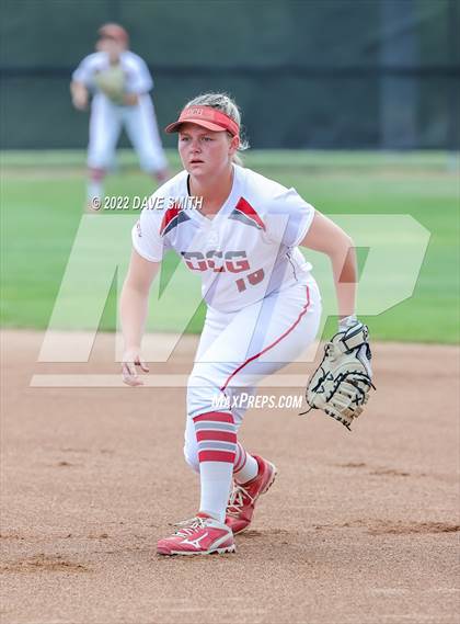 Thumbnail 2 in Iowa City vs Center Point-Urbana (Linn-Mar / Alburnett Tournament) photogallery.