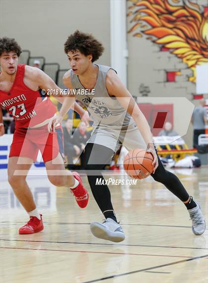 Thumbnail 2 in Gonzaga Prep vs Modesto Christian (Hoophall West) photogallery.