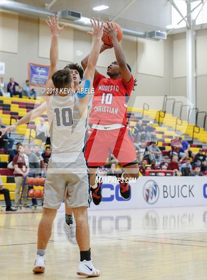 Thumbnail 2 in Gonzaga Prep vs Modesto Christian (Hoophall West) photogallery.
