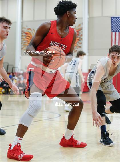 Thumbnail 1 in Gonzaga Prep vs Modesto Christian (Hoophall West) photogallery.