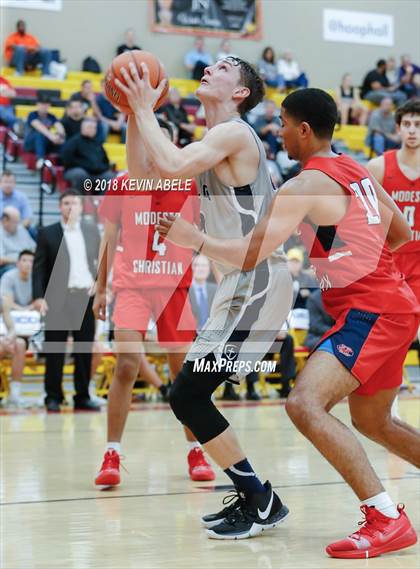 Thumbnail 1 in Gonzaga Prep vs Modesto Christian (Hoophall West) photogallery.